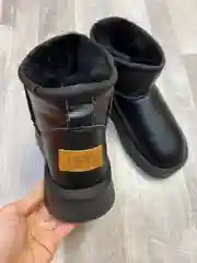 Черный угги женские, натуральные