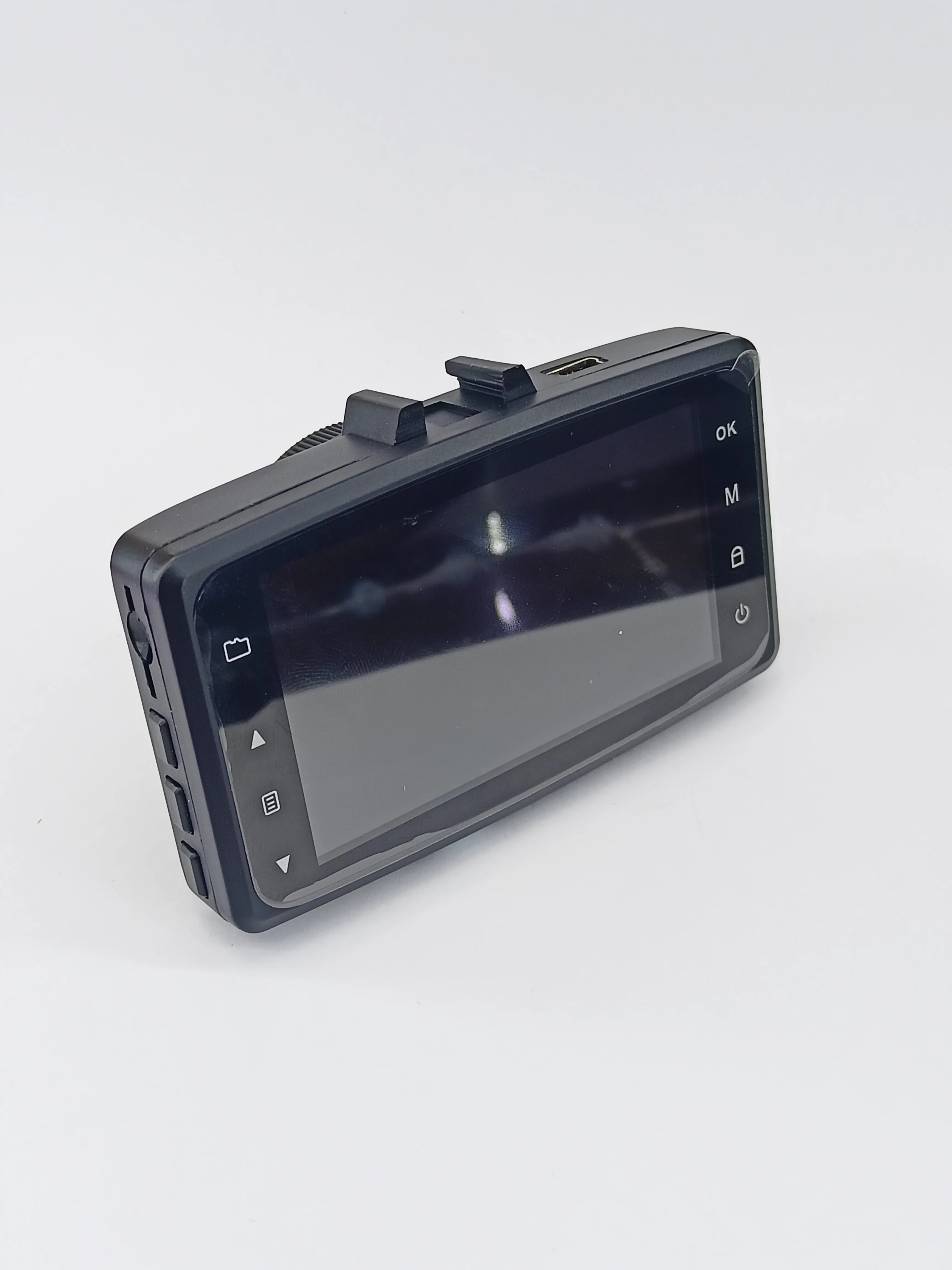 Видеорегистратор Eplutus DVR-937