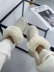 Белый сапоги женские зимние, угги