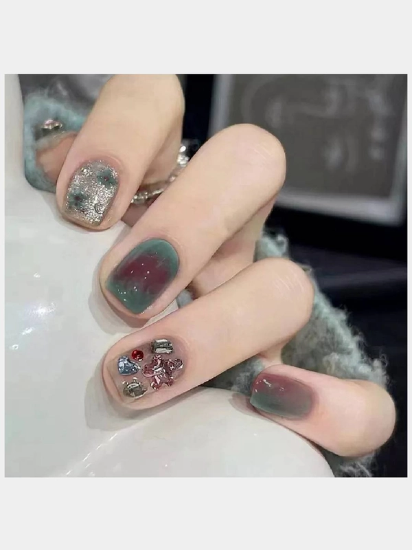Накладные ногти