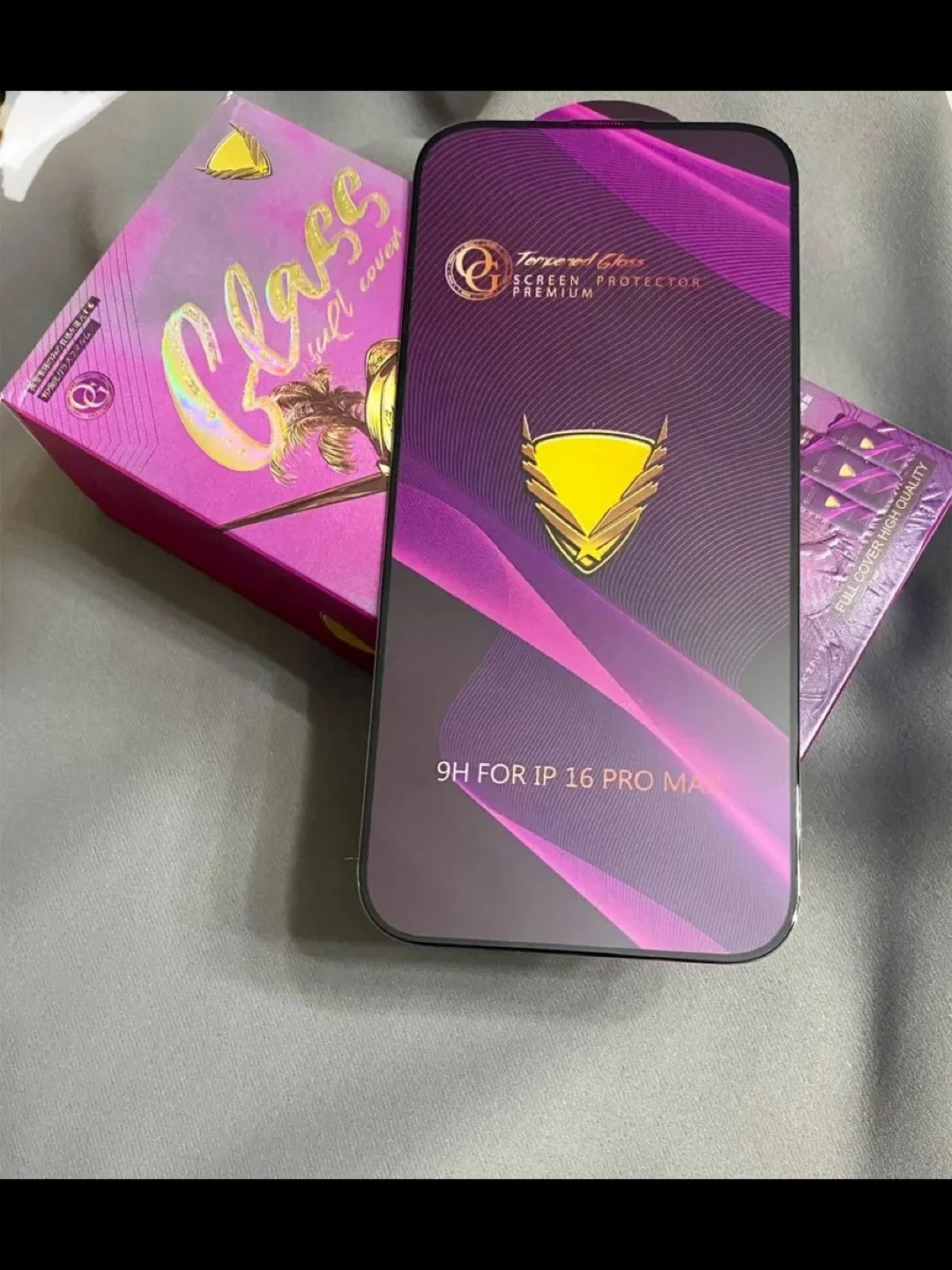Защитное стекло на Iphone 16 Pro max