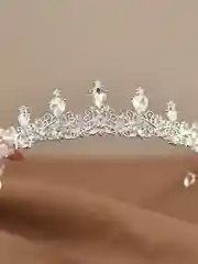Прозрачный диадема на Новый год с искрящимися кристаллами, корона для девочек и женщин