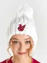 Белый шапка с помпоном ФК Рубин