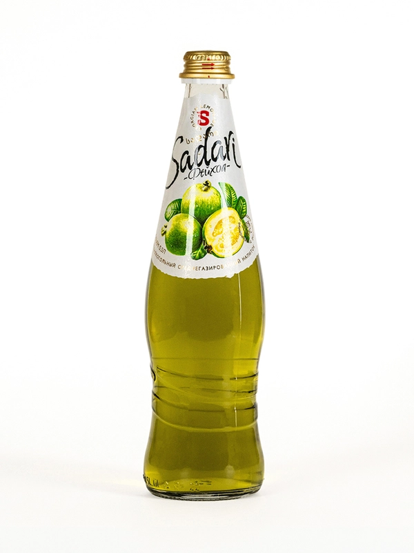 Напиток безалкогольный среднегазированный Sadari "Фейхоа", 0,5 л