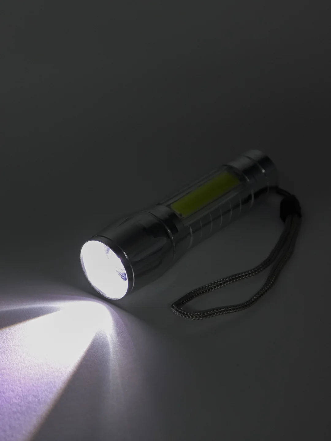 Серебряный фонарь карманный аккумуляторный. 2 режима (LED T6, COB, 10W)