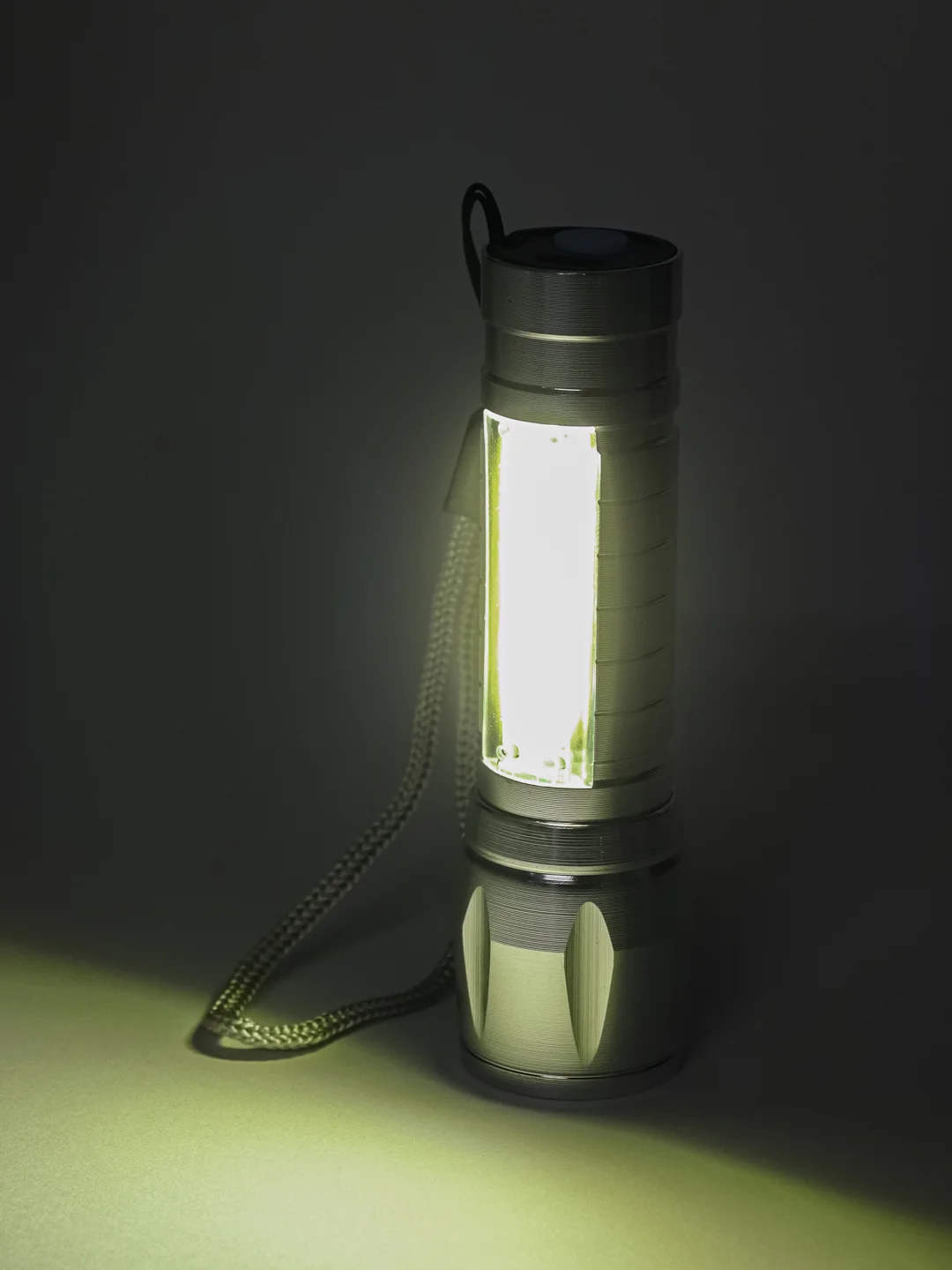 Серебряный фонарь карманный аккумуляторный. 2 режима (LED T6, COB, 10W)
