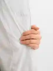 Белый женский пуховик зимний