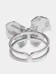 Серебряный женское кольцо из стали