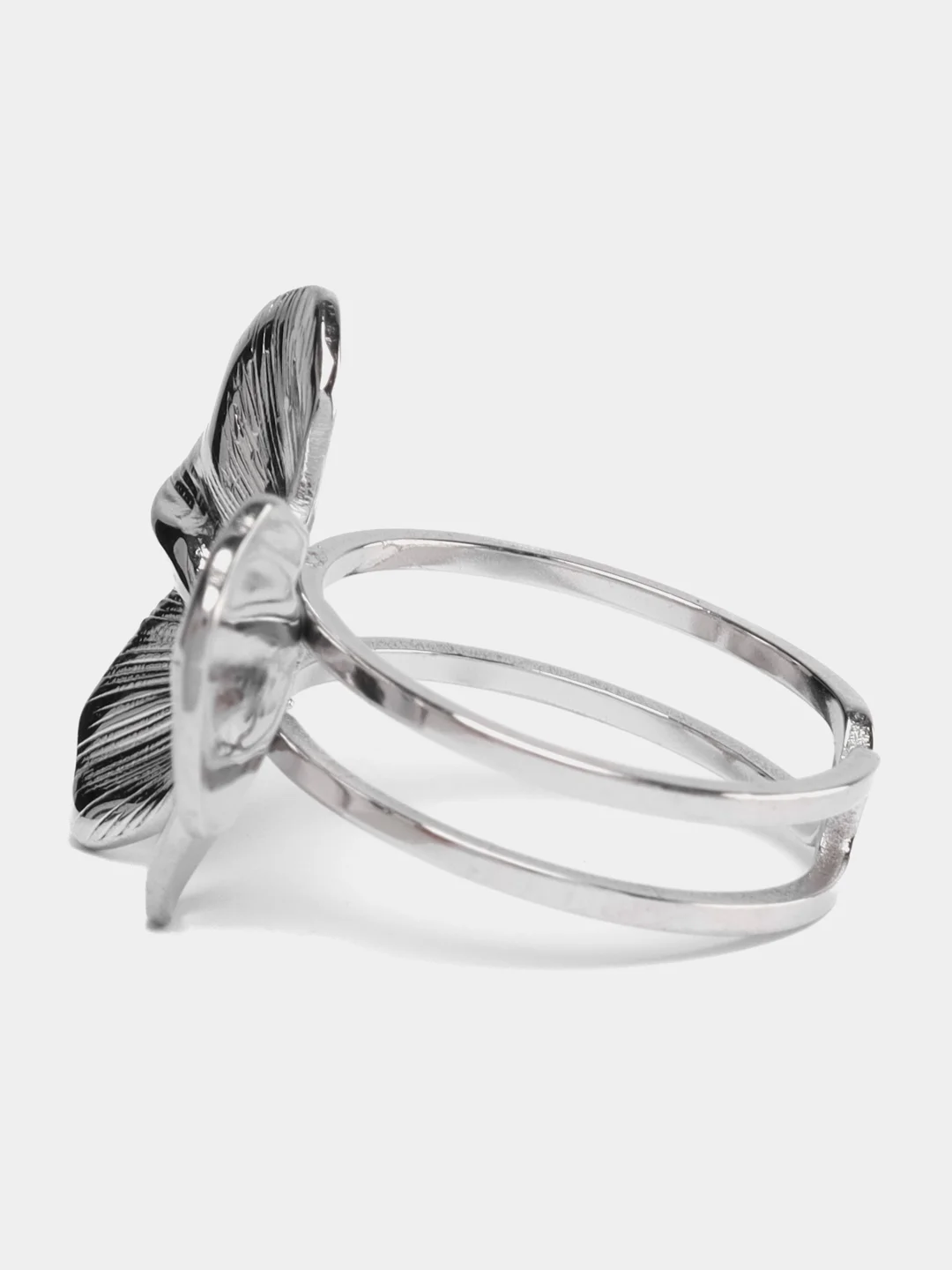 Серебряный женское кольцо из стали
