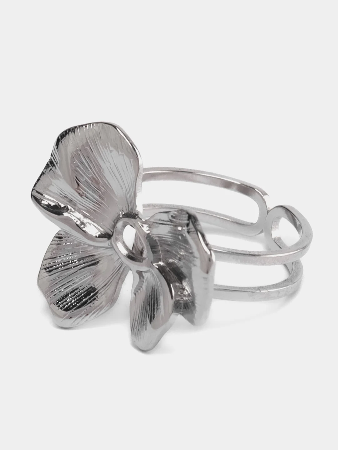 Серебряный женское кольцо из стали