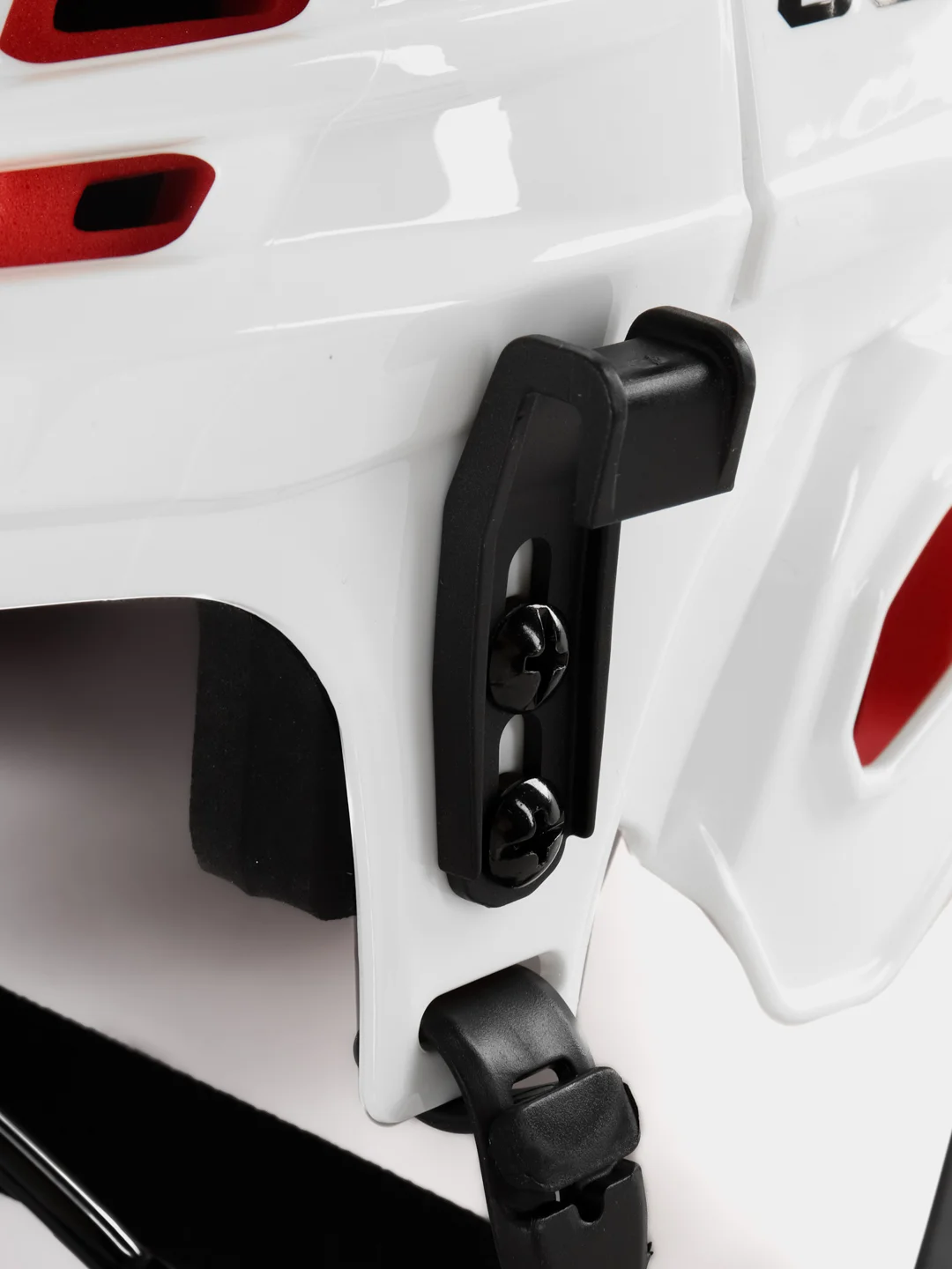 Белый шлем хоккейный с маской CCM TACKS 70 SR