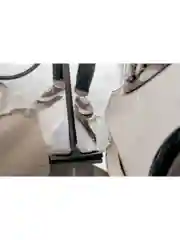 Желтый бытовой многофункциональный пылесос для дома KARCHER WD 2 Plus V-12/4/18, кабель 4м