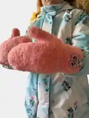 Кораллово-розовый варежки детские