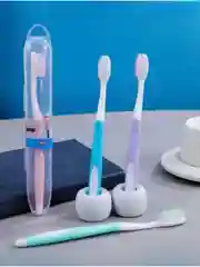 Зубная щетка + футляр для хранения / зубная щетка средней жесткости с ультратонкой щетиной