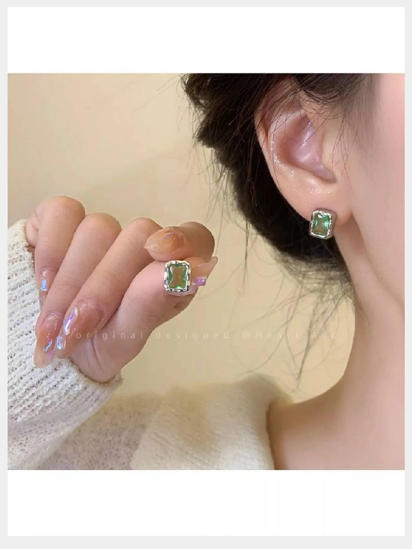 Серьги бижутерия