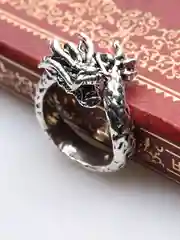 Серебряный кольцо с драконом мужское, массивное