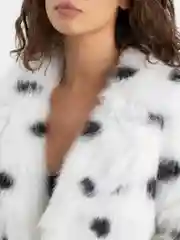Белый пальто, шуба женская оверсайз