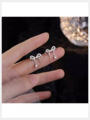 Серьги бижутерия