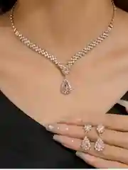 Розовый комплект украшений женский: колье, серьги, браслет,