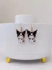 Серьги Куроми/Kuromi стоит