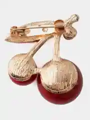 Бордовый брошь женская "Вишня"