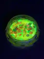 Оранжевый светящиеся в темноте блестки для ногтей / Люминесцентные блестки для маникюра и педикюра