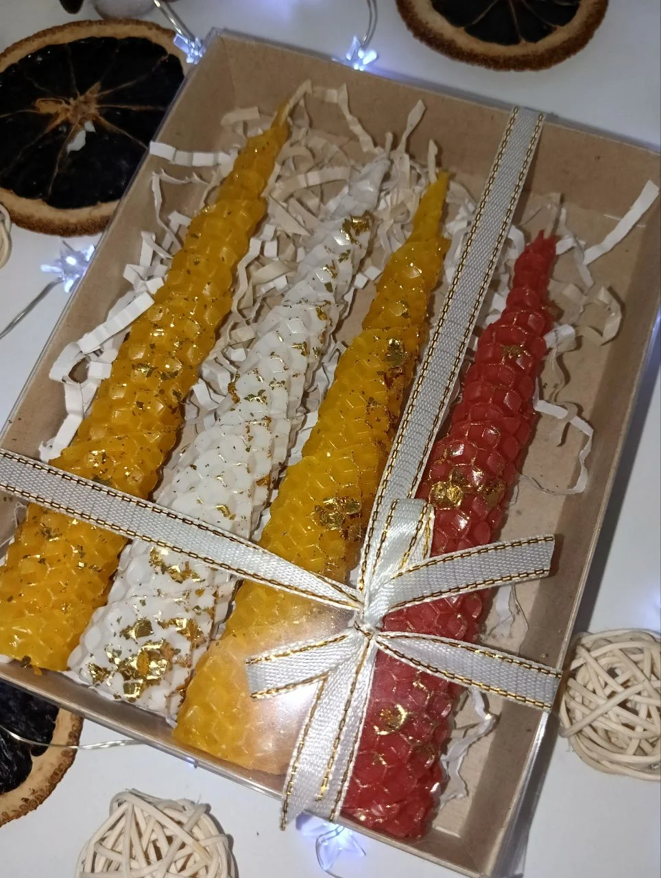 Желтый свечи Ёлочки из вощины декоративные, подарочный набор в коробке на Новый Год и Рождество
