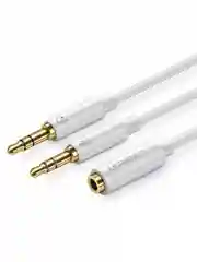 Белый кабель UGREEN AV140 (20897) 3.5mm Female to 2 Male Audio Cable ABS Case. Длина: 20 см.