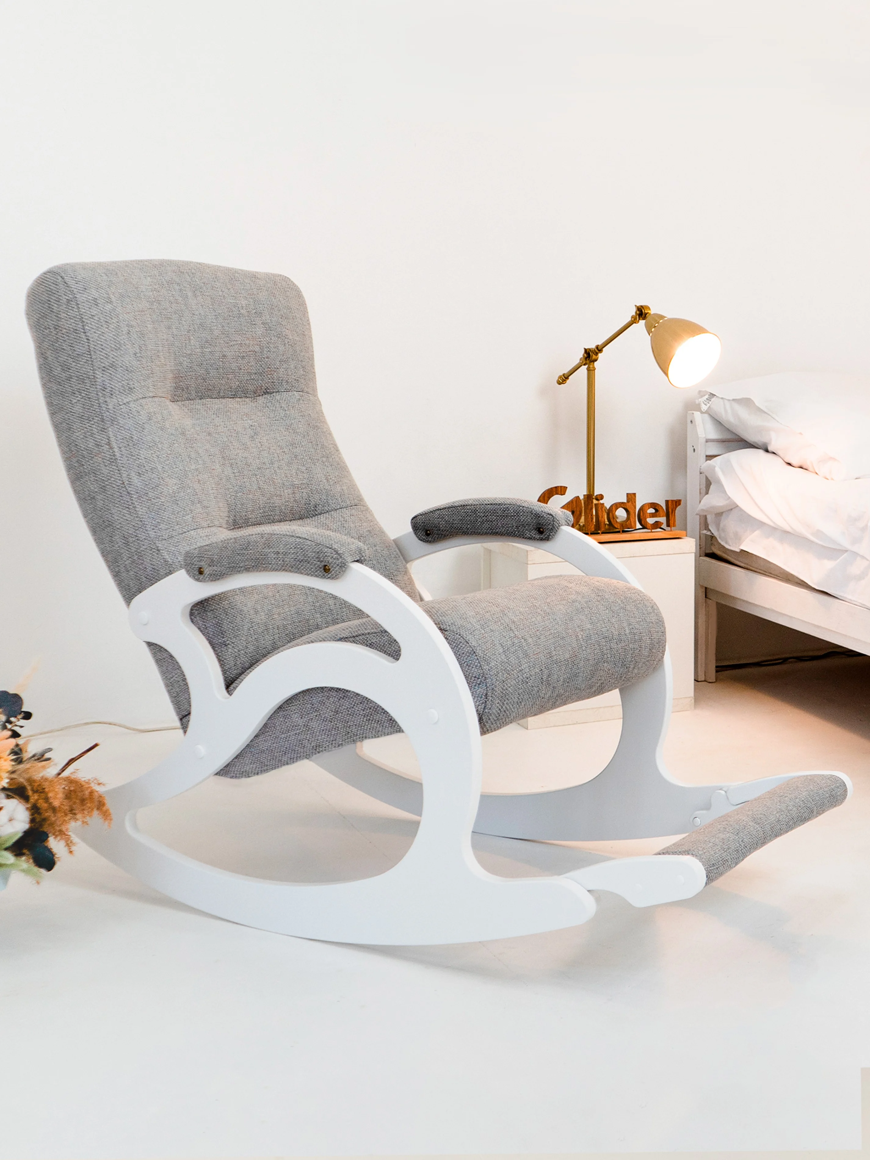 Кресло качалка взрослое с подножкой Glider, 2 цвета