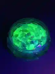 Светящиеся в темноте блестки для ногтей / Люминесцентные блестки для маникюра и педикюра