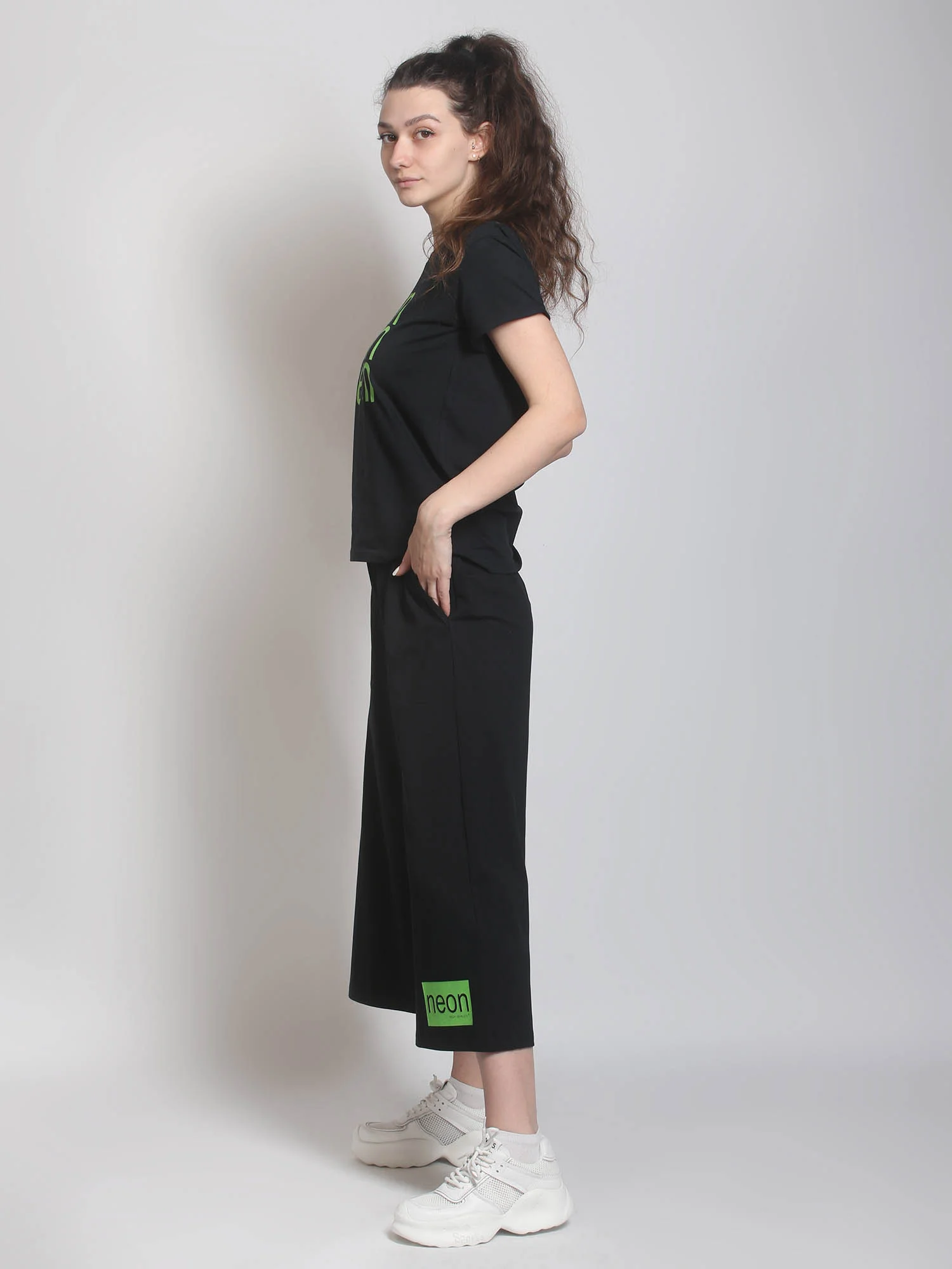 Костюм женский NEON КЛК1389П2 черный, KLERY