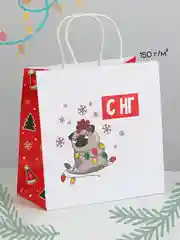 Серый подарочный пакет