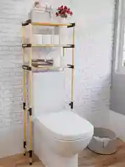 Бежевый стеллаж с полками над унитазом, 136x20x51 см, натуральное дерево