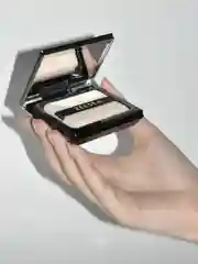 ZEESEA Пудра компактная Refreshing silky powder  тон M00  Light Skin Tone / светлый