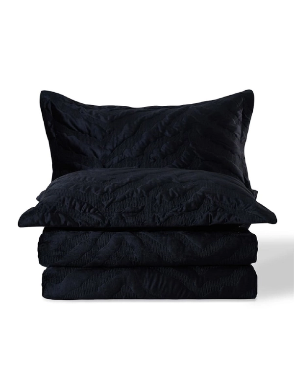 Покрывало Arya с вышивкой Lady 250x260 Черный