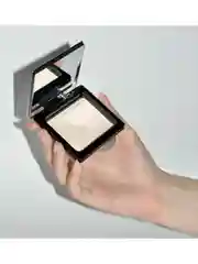 ZEESEA Пудра компактная Refreshing silky powder  тон M02  Natural Skin Tone / натуральный
