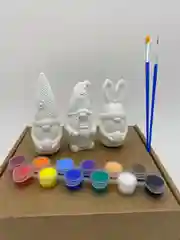 Красный новогодний подарочный набор детям.Фигурки из гипса для раскрашивания с красками