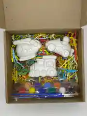 Желтый новогодний подарочный набор детям.Фигурки из гипса для раскрашивания с красками