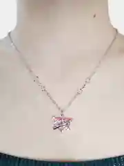 Розовый цепочка с подвеской. Украшение на шею с подвеской