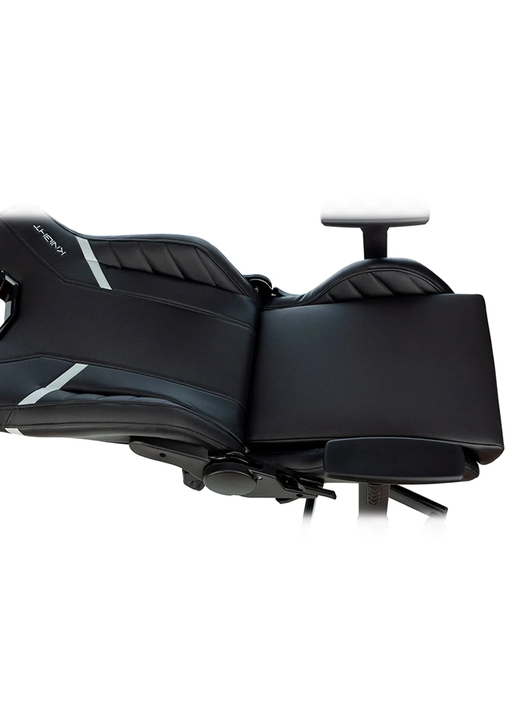 Черный кресло игровое геймерское Knight Thunder 5X