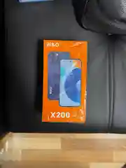 Смартфон W&O X100 (4G), X200  (4G)