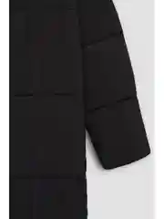 Черный пальто утепленное с капюшоном