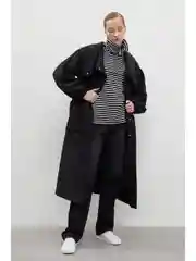Черный плащ с капюшоном
