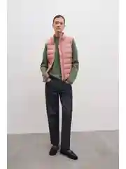 Розовый утепленный женский жилет