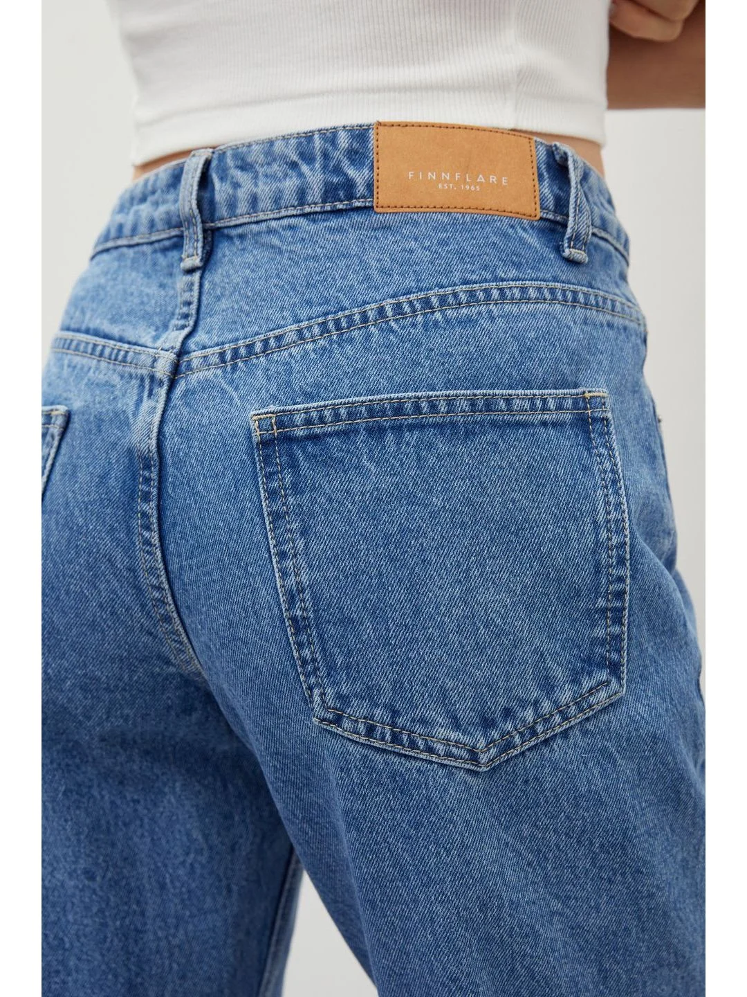 Голубой джинсы regular fit женские