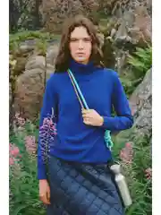Синий джемпер из шерсти