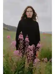 Черный джемпер из шерсти