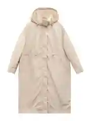 Бежевый плащ с капюшоном