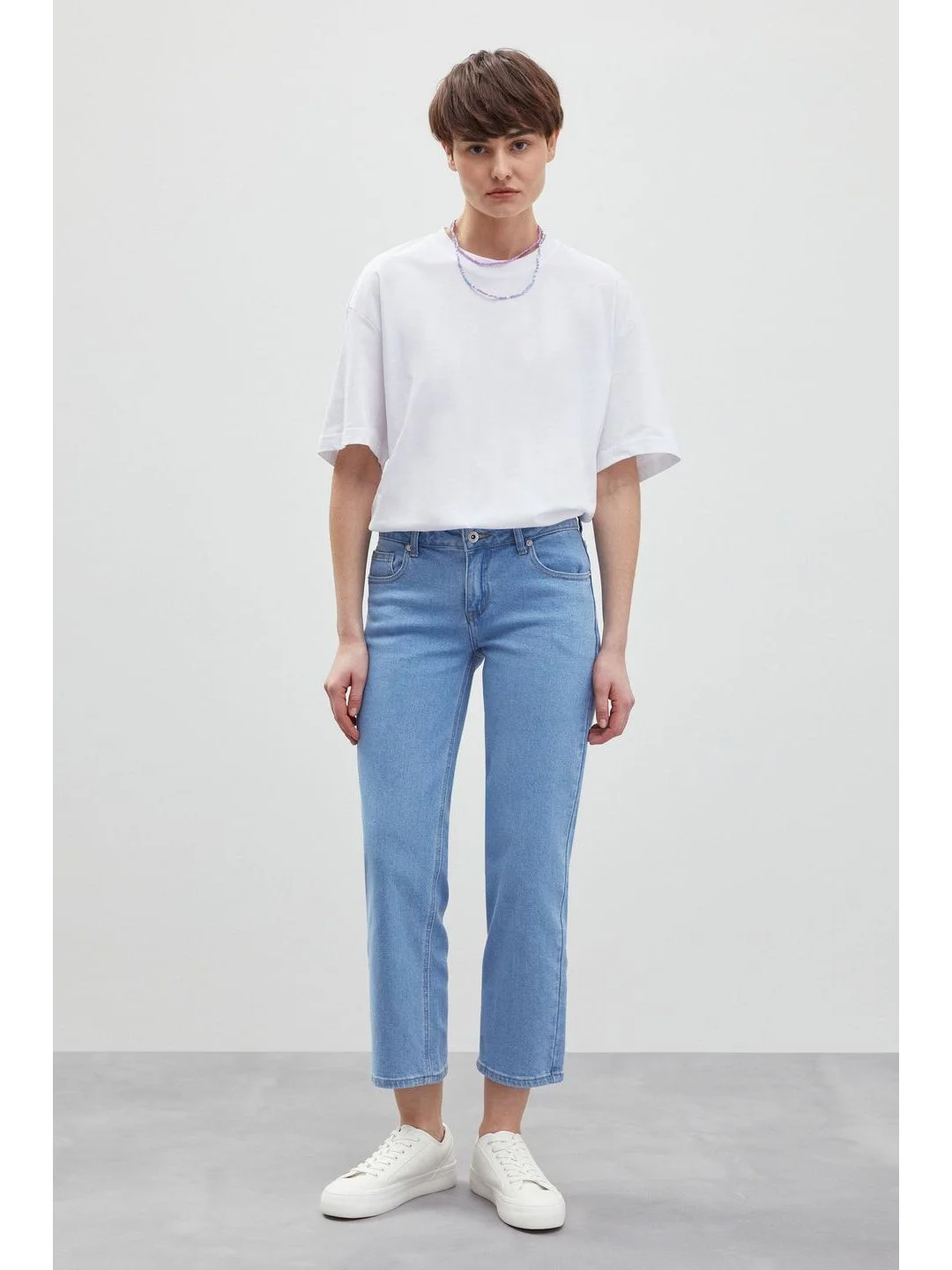 Джинсы regular fit женские