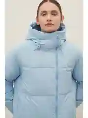 Пуховик из водонепроницаемой ткани